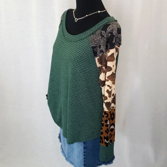 Ces Femme green waffle animal print color block long sleeve knit top small - Picture 2 of 7